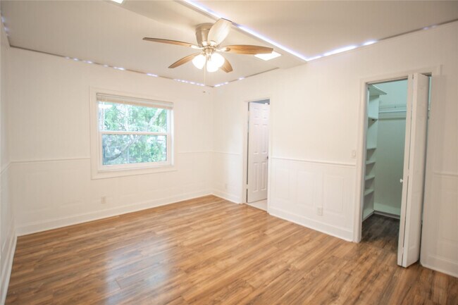 Building Photo - 8401 Royal Palm Blvd