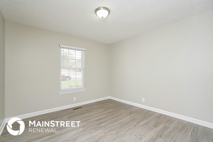 Building Photo - 3321 Oak Timber Dr