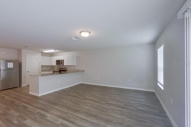 Building Photo - 4341 NW 34th Ave