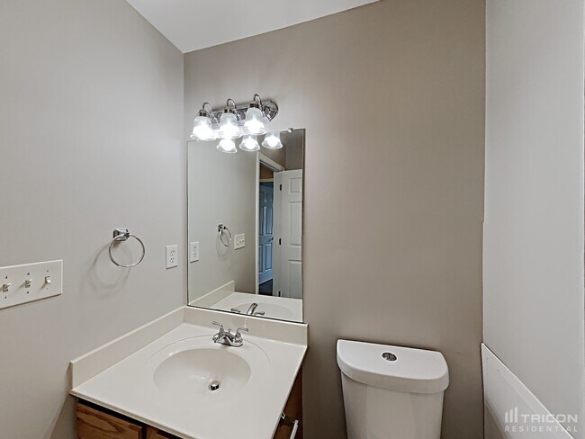 Building Photo - 981 Trey Phillips Dr