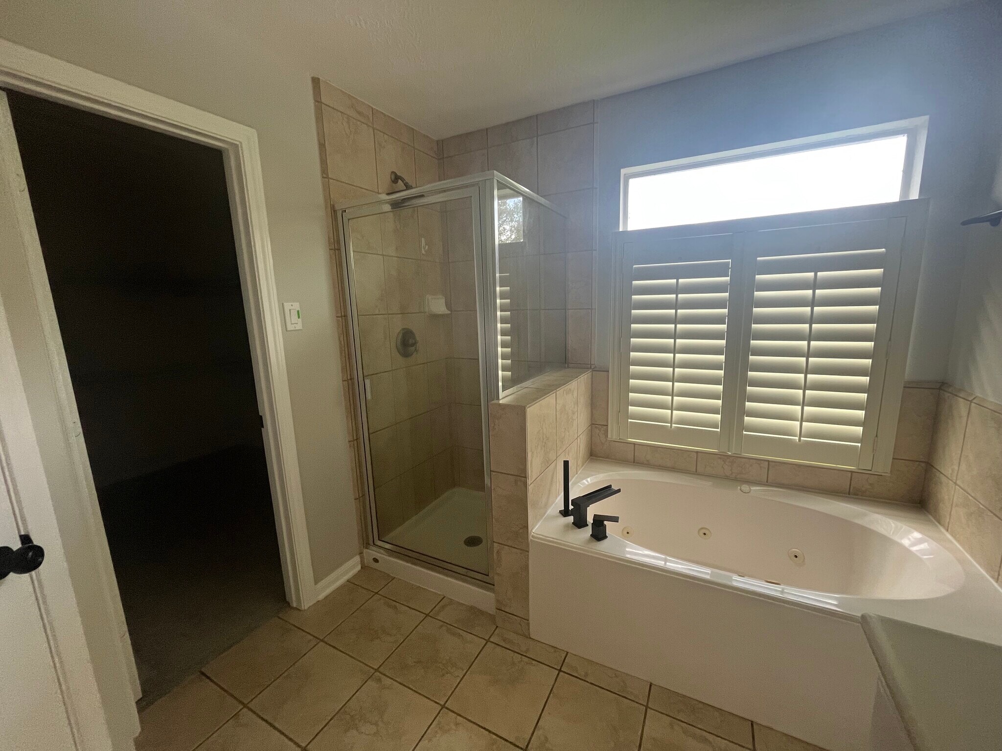 Master Bath - 1903 Fletcher St