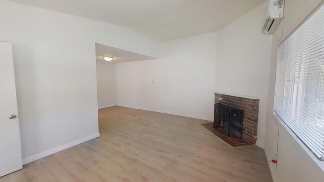 Building Photo - 506 Stewart Dr