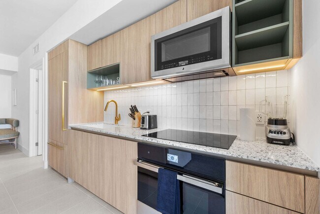 Building Photo - 159 NE 6th St