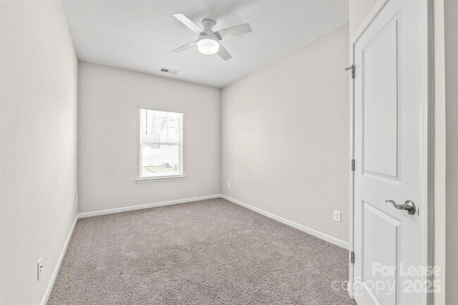 Building Photo - 5613 Amelia Ln