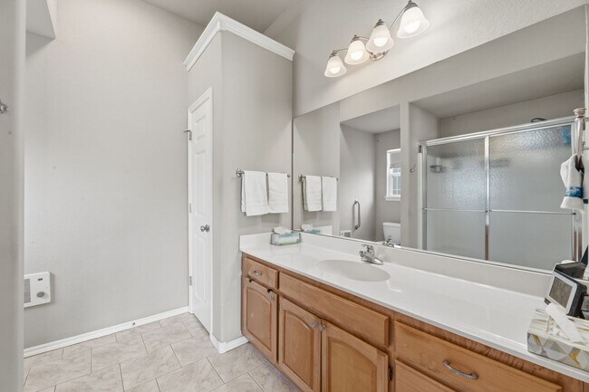 Building Photo - Move-in ready 3 Bed, 2.5 Bath, 3 Car, BA Schools