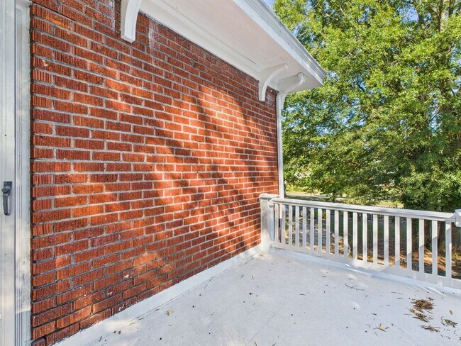 Building Photo - 4222 Chamberlayne Ave