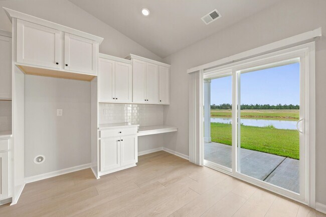 Building Photo - 334 Kindred Spirits Dr
