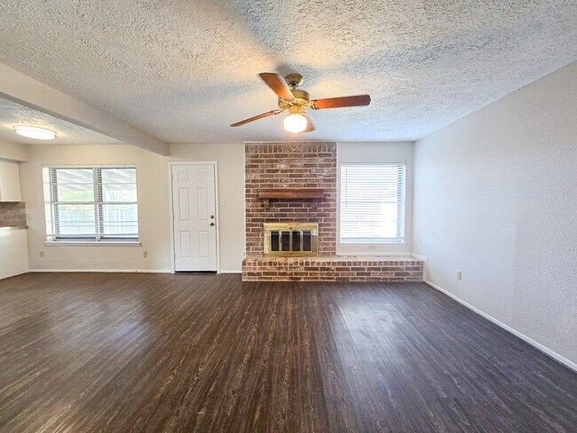 Building Photo - 12645 Lake Conroe Hills Dr