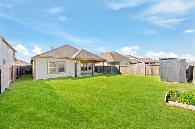 Building Photo - 8210 Vida Costa Dr