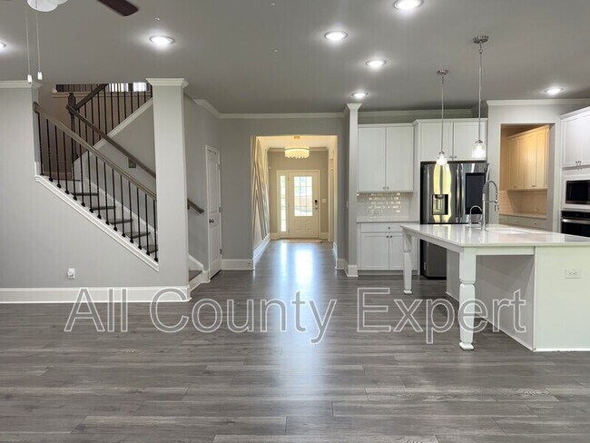 Building Photo - 5145 Explorer Ln