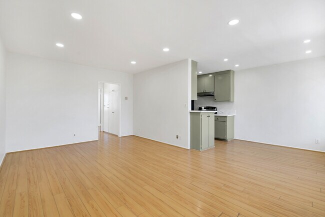 Floorplan - Oxford Apartments
