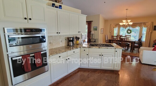 Building Photo - 9596 Indigo Creek Blvd