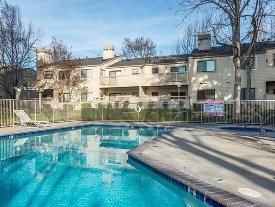 Building Photo - 2 bedroom 2 bath Condo in great neighborhood $3500