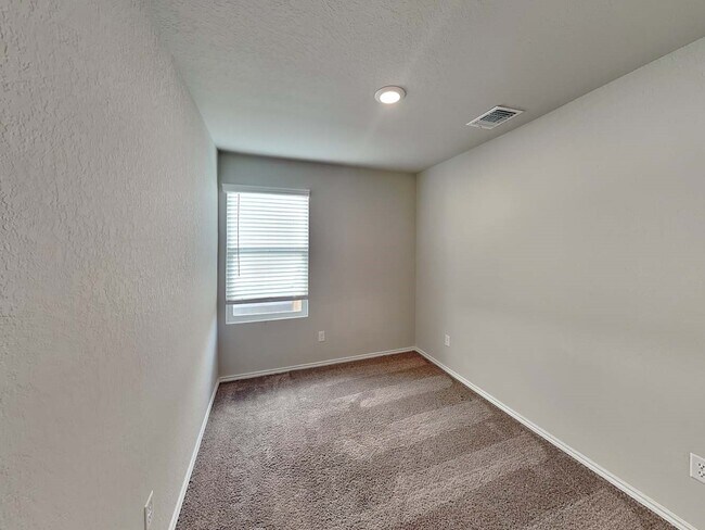 Building Photo - 5726 Verracio Ct