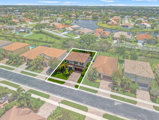 Building Photo - 10652 Ivanhoe Ln