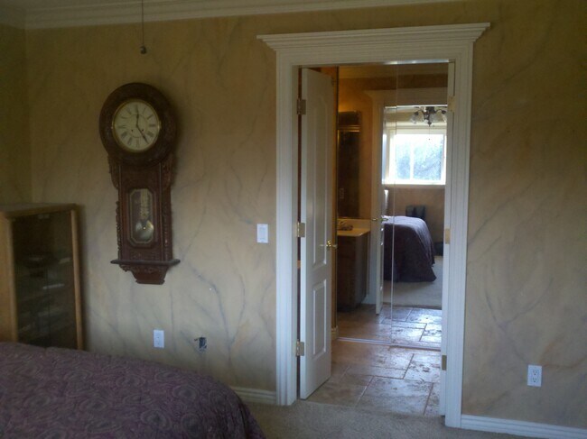 Building Photo - 6619 Kerry Ln