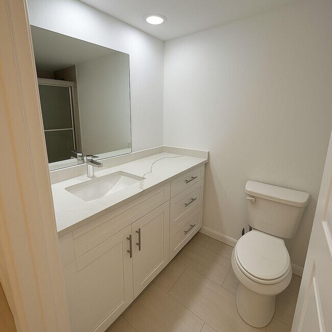 Building Photo - 3091 N Course Dr