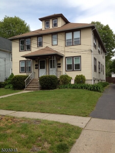 Building Photo - 9 Grove St