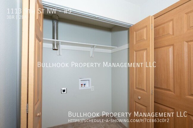 Building Photo - 1113 9th St NW