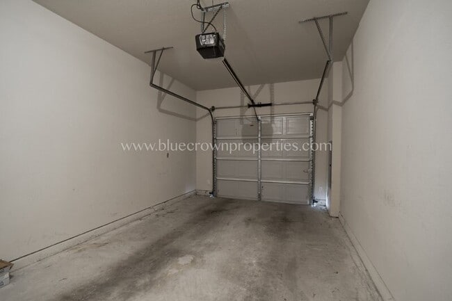 Building Photo - 706 Parkplace Ridge