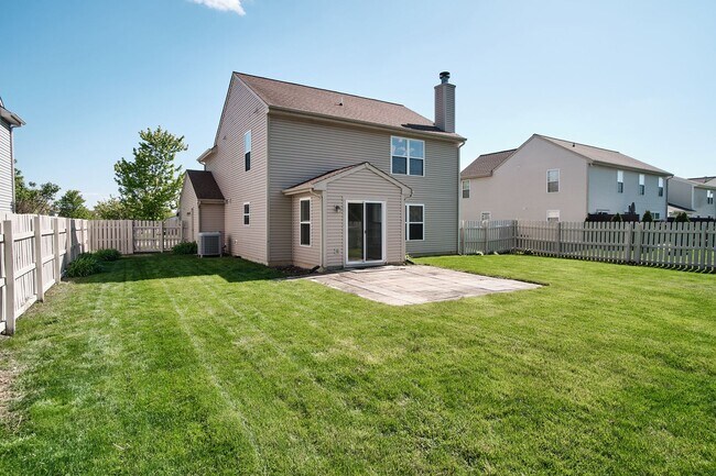 Building Photo - For Rent-4BDRM, 2.5BA Home in Ashwood