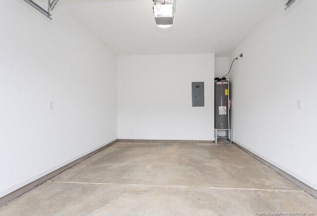 Building Photo - 1035 Kingscote Dr