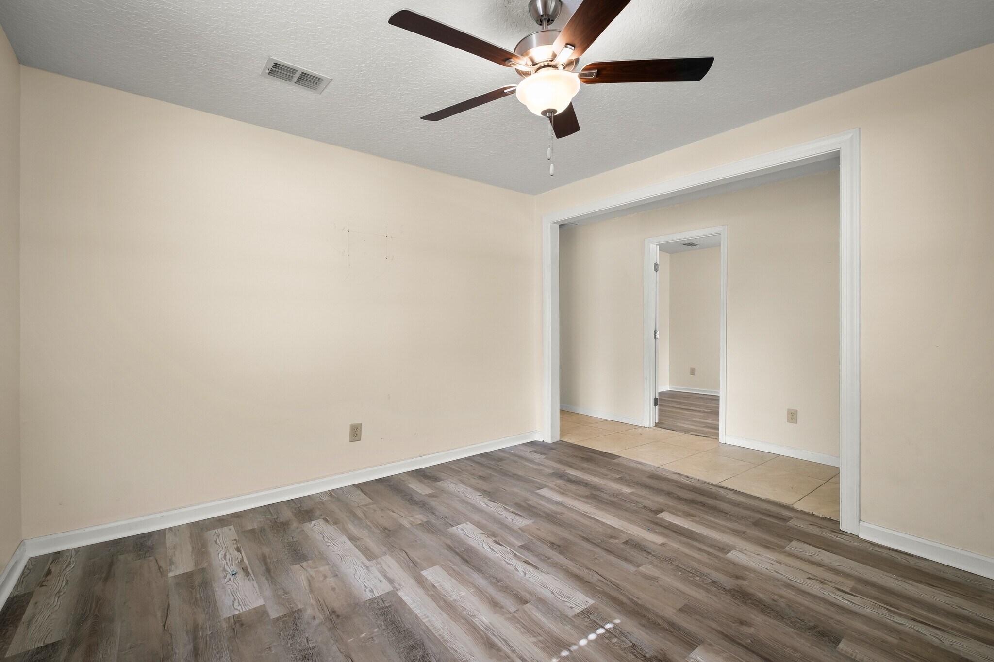 Building Photo - 12716 Gillespie Ave