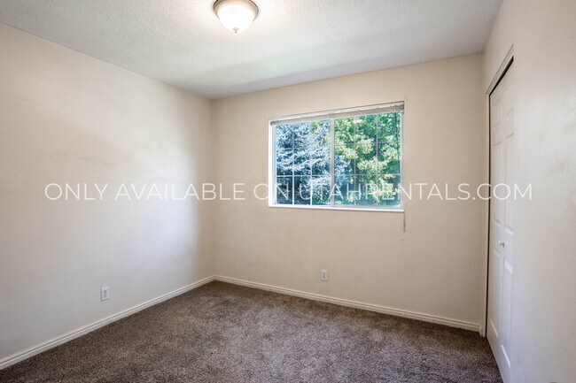 Building Photo - 1214 W 1380 N