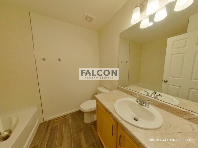 Building Photo - 9279 Birr Ct
