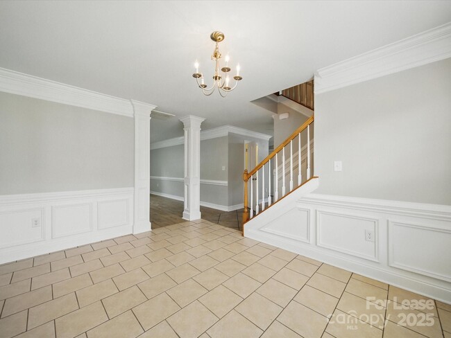 Building Photo - 5203 Grays Ridge Dr