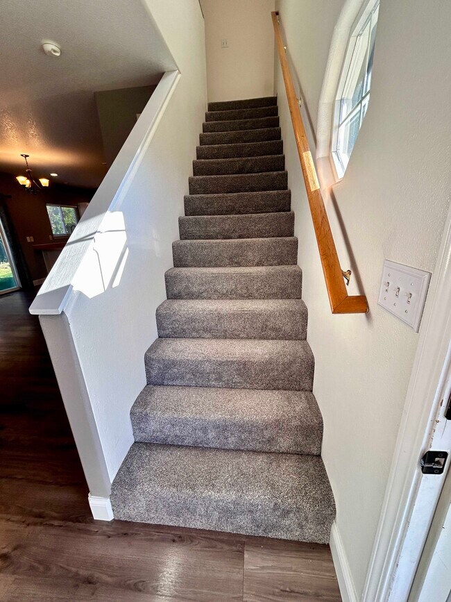 Building Photo - 15814 NE 90th St