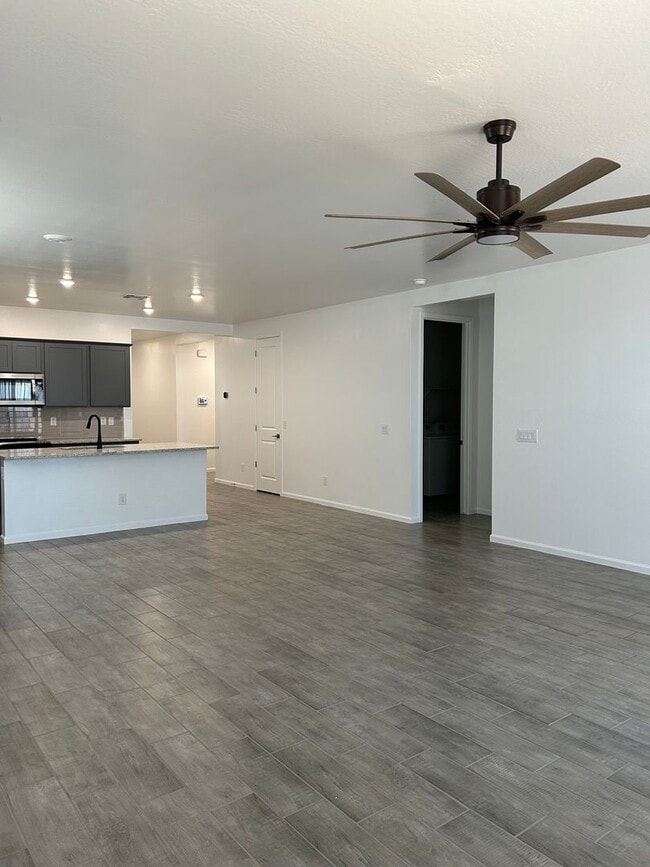Building Photo - Single story 4bedroom home in North Copper Canyon