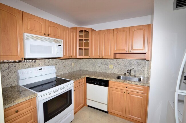 Building Photo - 7985 SW 86th St