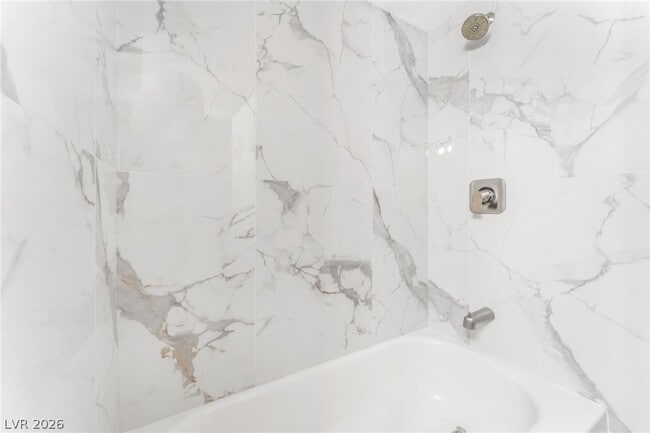 Building Photo - 5317 Indian River Dr