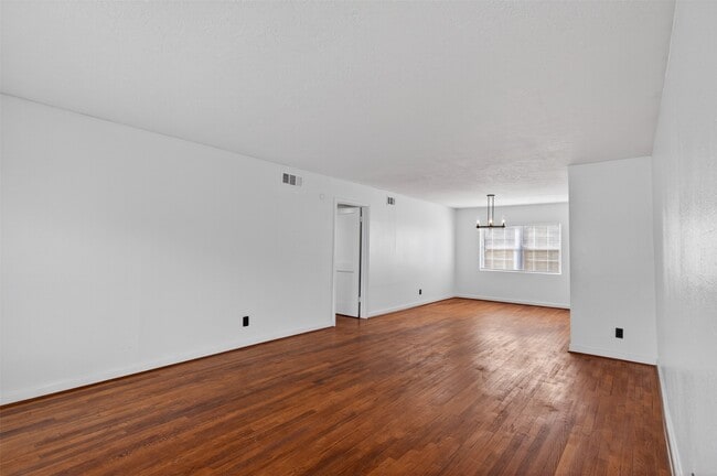 Building Photo - 3444 Blodgett St