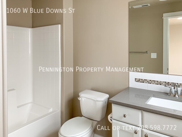 Building Photo - 1060 W Blue Downs St