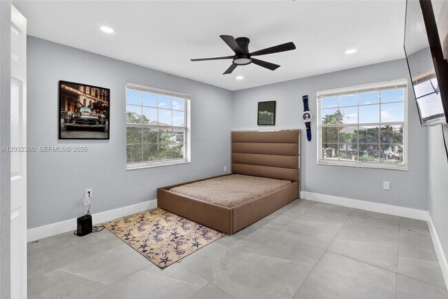 Building Photo - 2167 SW 176th Terrace