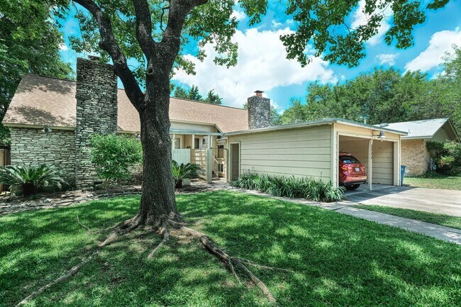 Primary Photo - 2711 St Edwards Cir