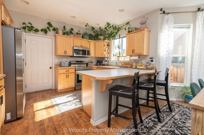 Building Photo - Single Level SW Redmond Home!