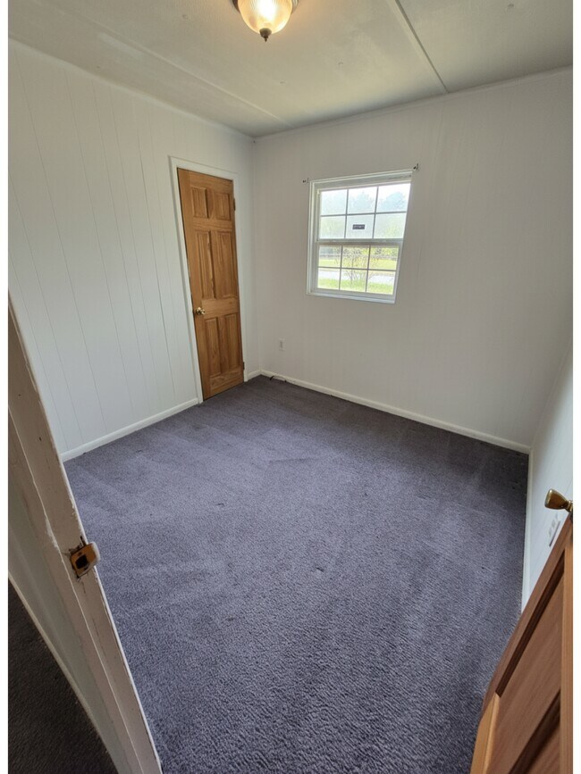 Building Photo - 2665 Chatsworth Ct