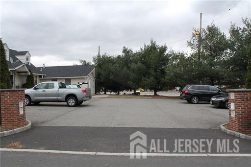 Building Photo - 253 9th St