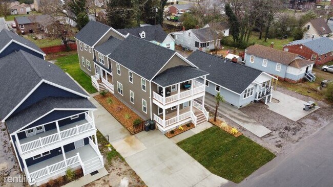 Building Photo - 125 N 4th St