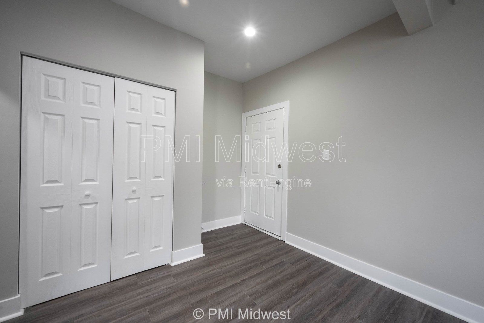 Building Photo - 2060 N Delaware St