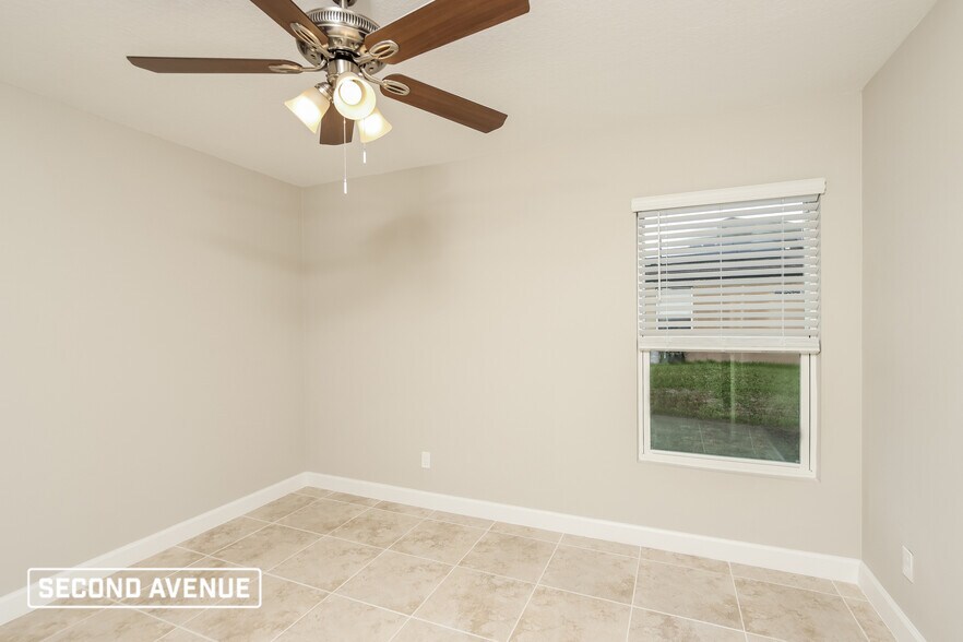 Building Photo - 447 Hallmark St SE