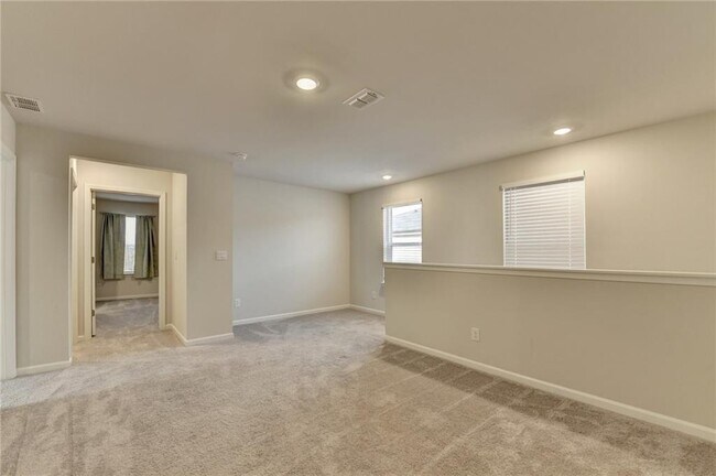 Building Photo - 2214 Whitworth St