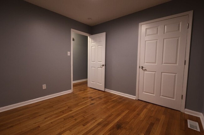 Building Photo - 308 Larkwood Dr
