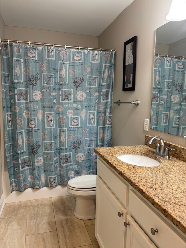 Building Photo - 531 Waterlily Dr
