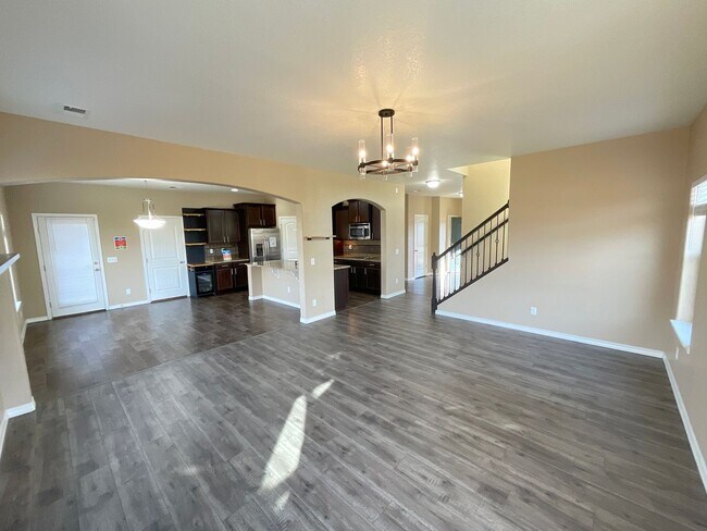 Building Photo - 3 Bedroom Home Available Near N Powers Blvd & Dublin Blvd!