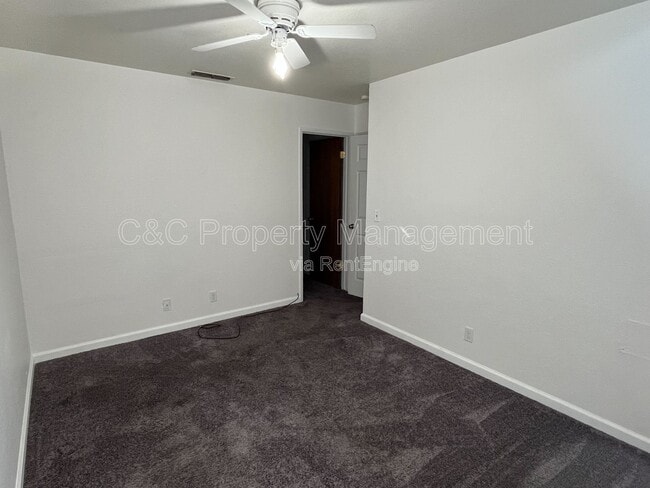 Building Photo - 3805 Rotterdam Ave