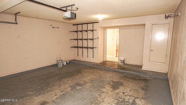 Building Photo - 7481 Umbria Dr